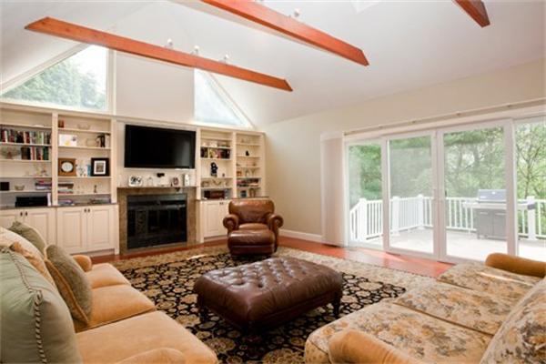 28 Farm Hill Road Natick, MA 01760 - Photo 7 of 11 Gallery Image 7