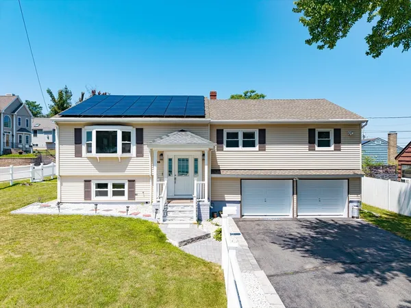 $599,900 | 17 Brookline Street, Lawrence, MA 01841