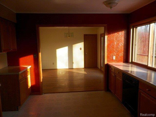 3351 Swaffer Road Millington, MI 48746 - Photo 2 of 25 262-158040 - Kitchen (2).JPG