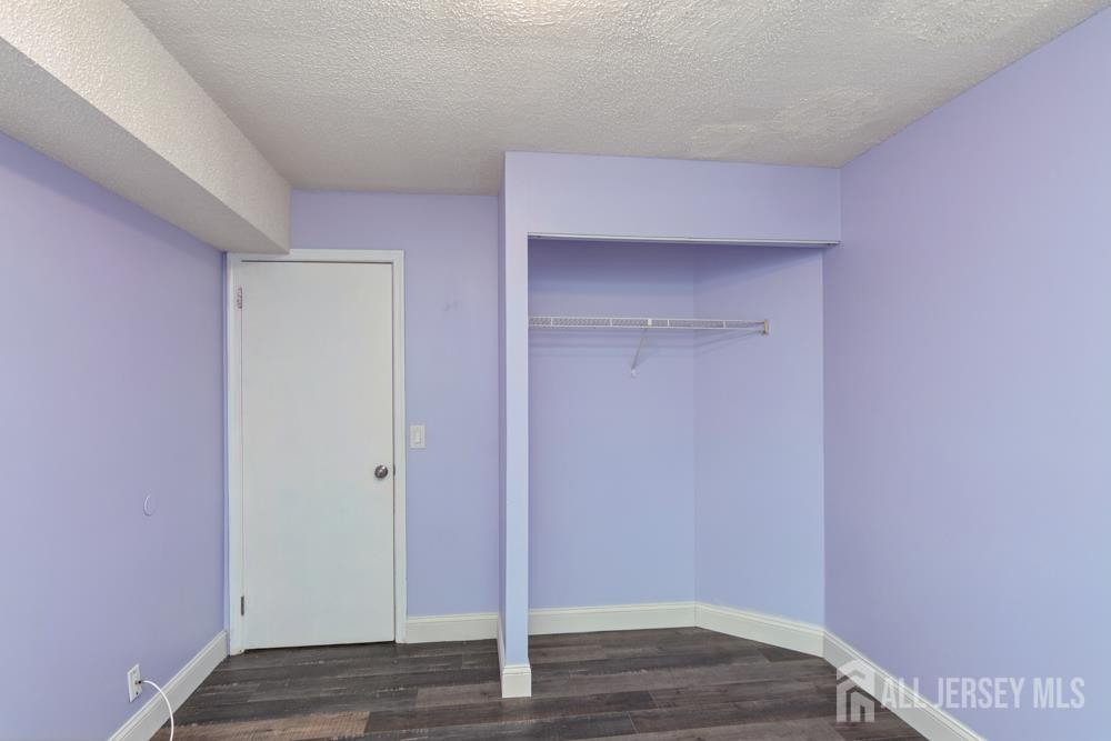 208 Sunshine Court Parlin, NJ 08859 - Photo 14 of 25