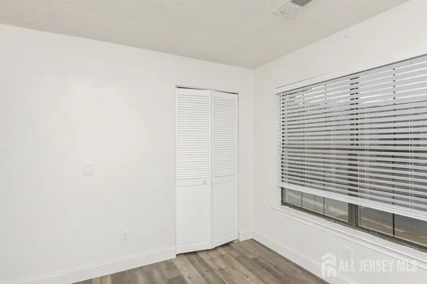 $2,900 | 208 Sunshine Court, Parlin, NJ 08859