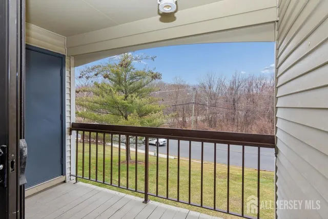 $2,900 | 208 Sunshine Court, Parlin, NJ 08859