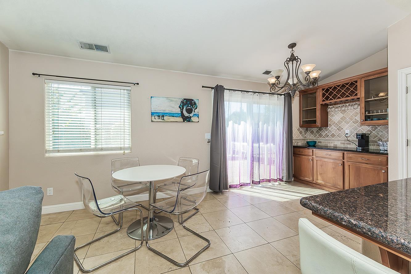 2864 Rialto Avenue Clovis, CA 93611 - Photo 12 of 43