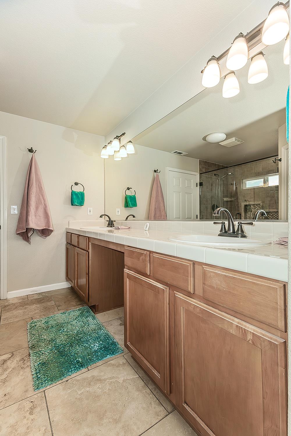 2864 Rialto Avenue Clovis, CA 93611 - Photo 23 of 43