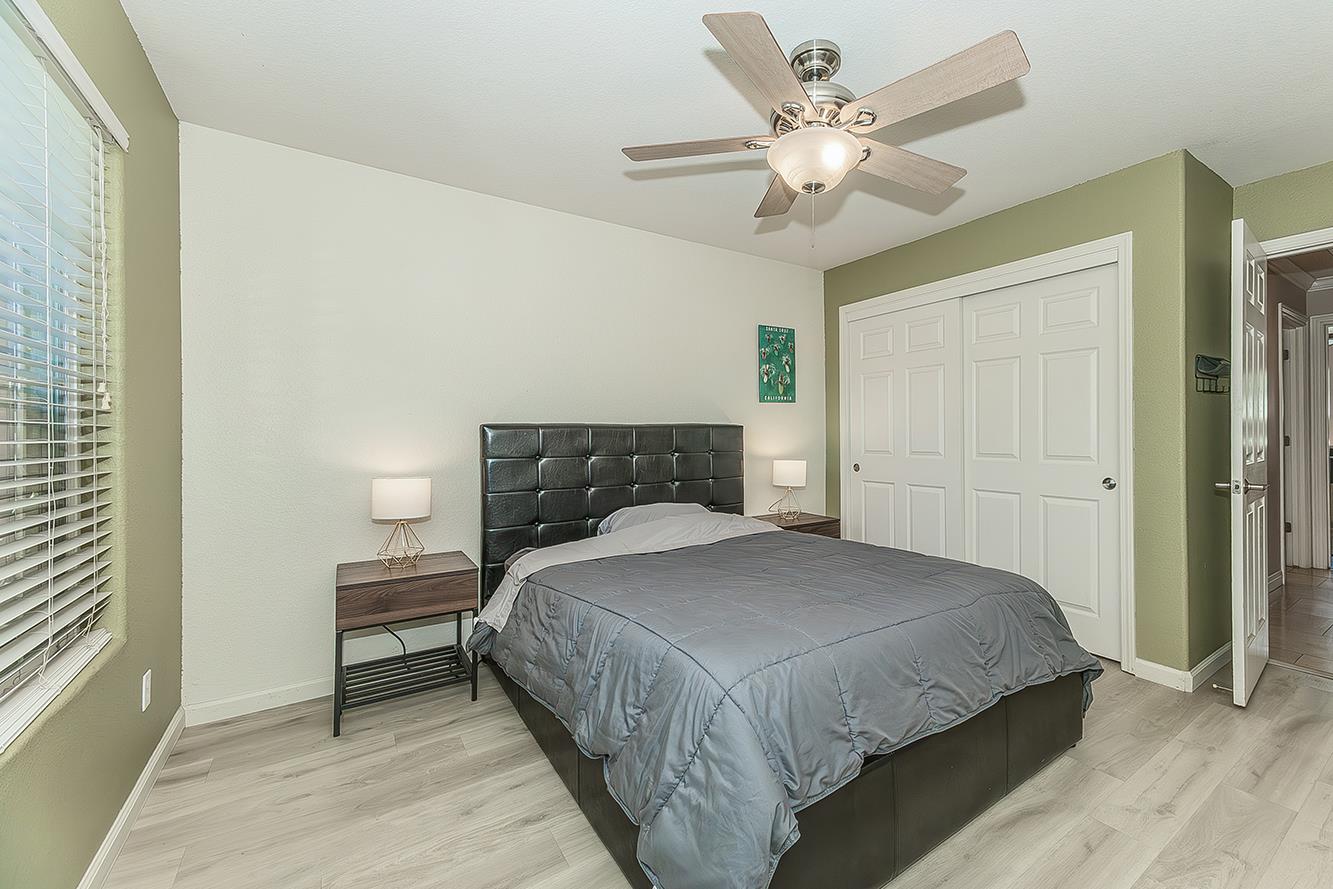 2864 Rialto Avenue Clovis, CA 93611 - Photo 26 of 43