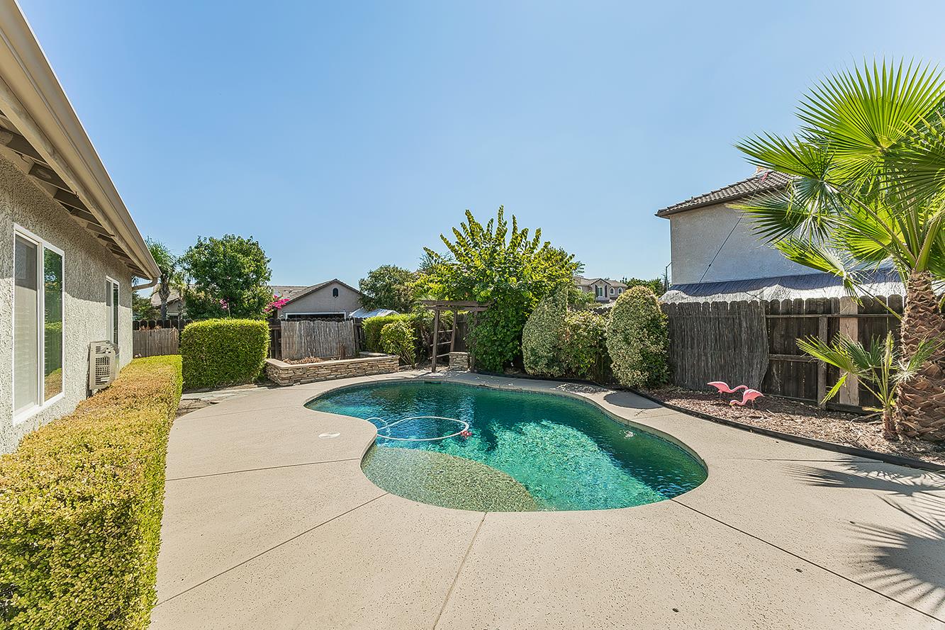 2864 Rialto Avenue Clovis, CA 93611 - Photo 34 of 43