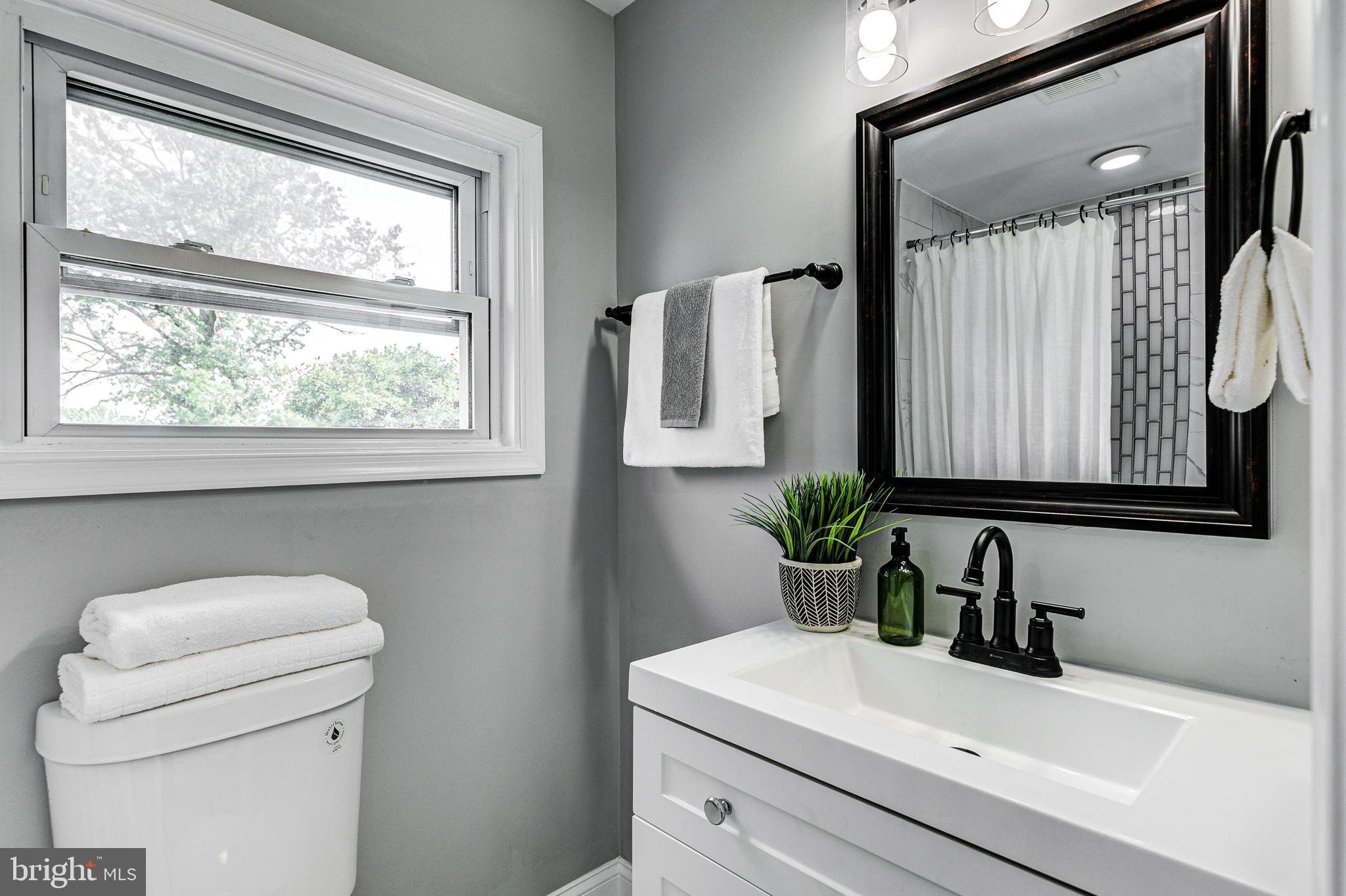 4104 Chatham Road Baltimore, MD 21207 - Photo 33 of 44