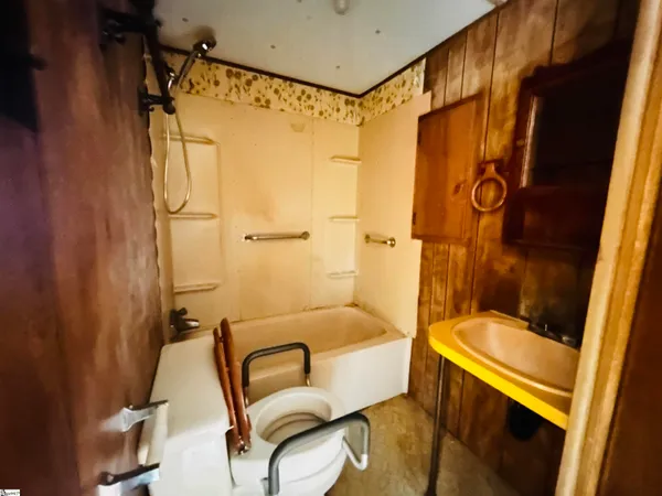 $125,000 | 822 Ranch Road, Laurens, SC 29360