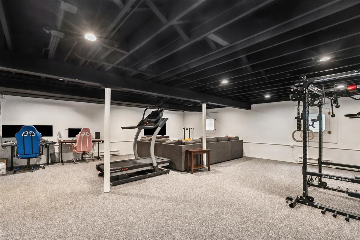 216 East Scranton Avenue Lake Bluff, IL 60044 - Photo 23 of 32 a view of empty room with wooden floor