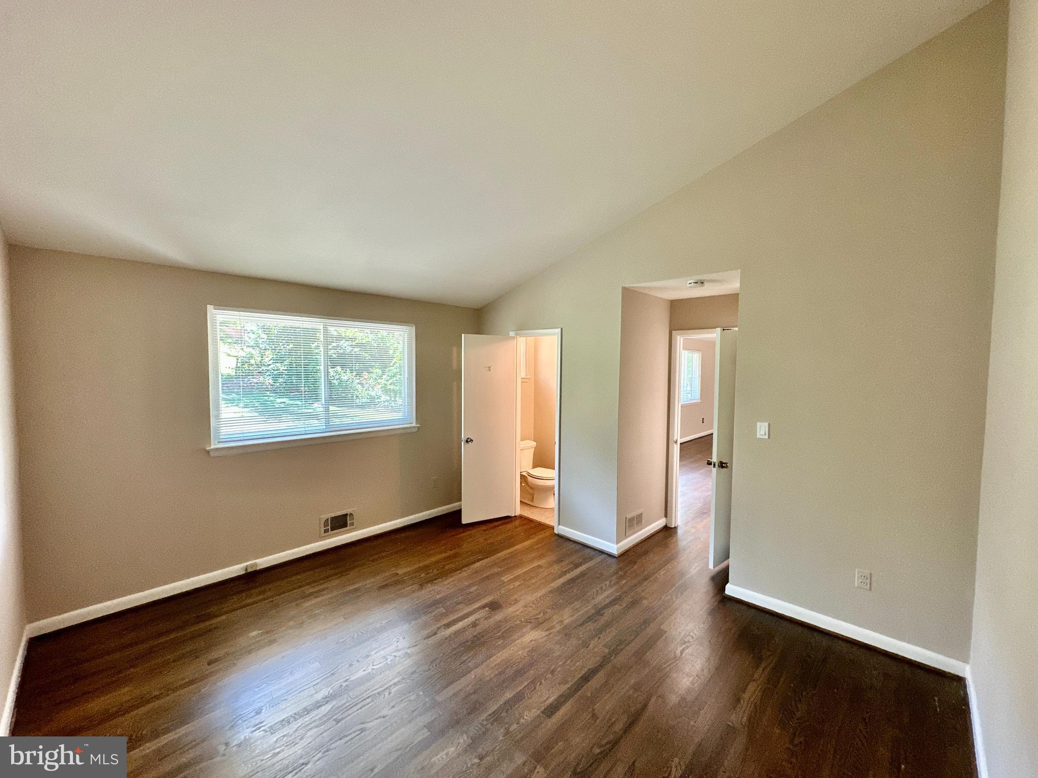 11106 Bybee Street Silver Spring, MD 20902 - Photo 13 of 33