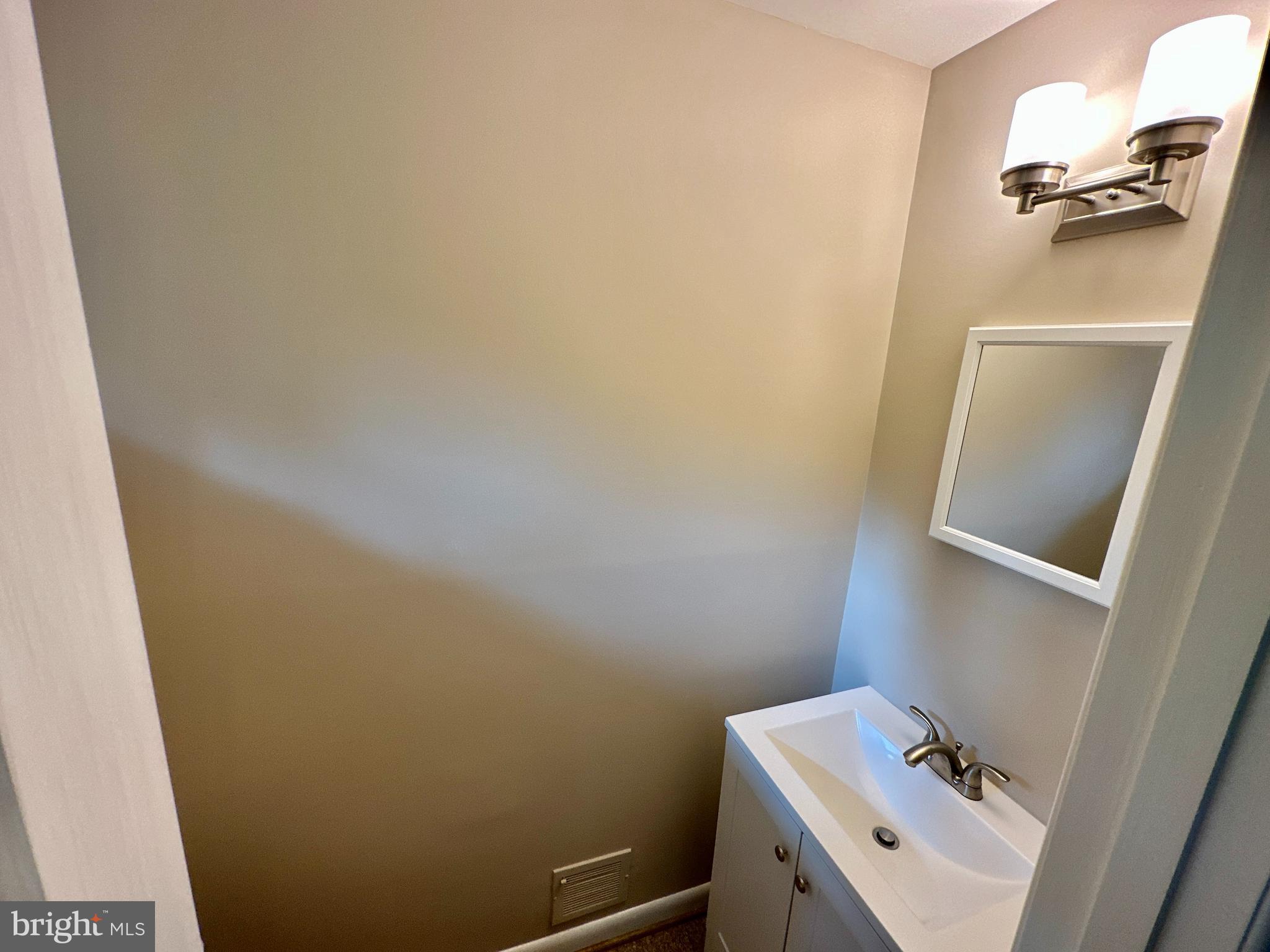 11106 Bybee Street Silver Spring, MD 20902 - Photo 14 of 33