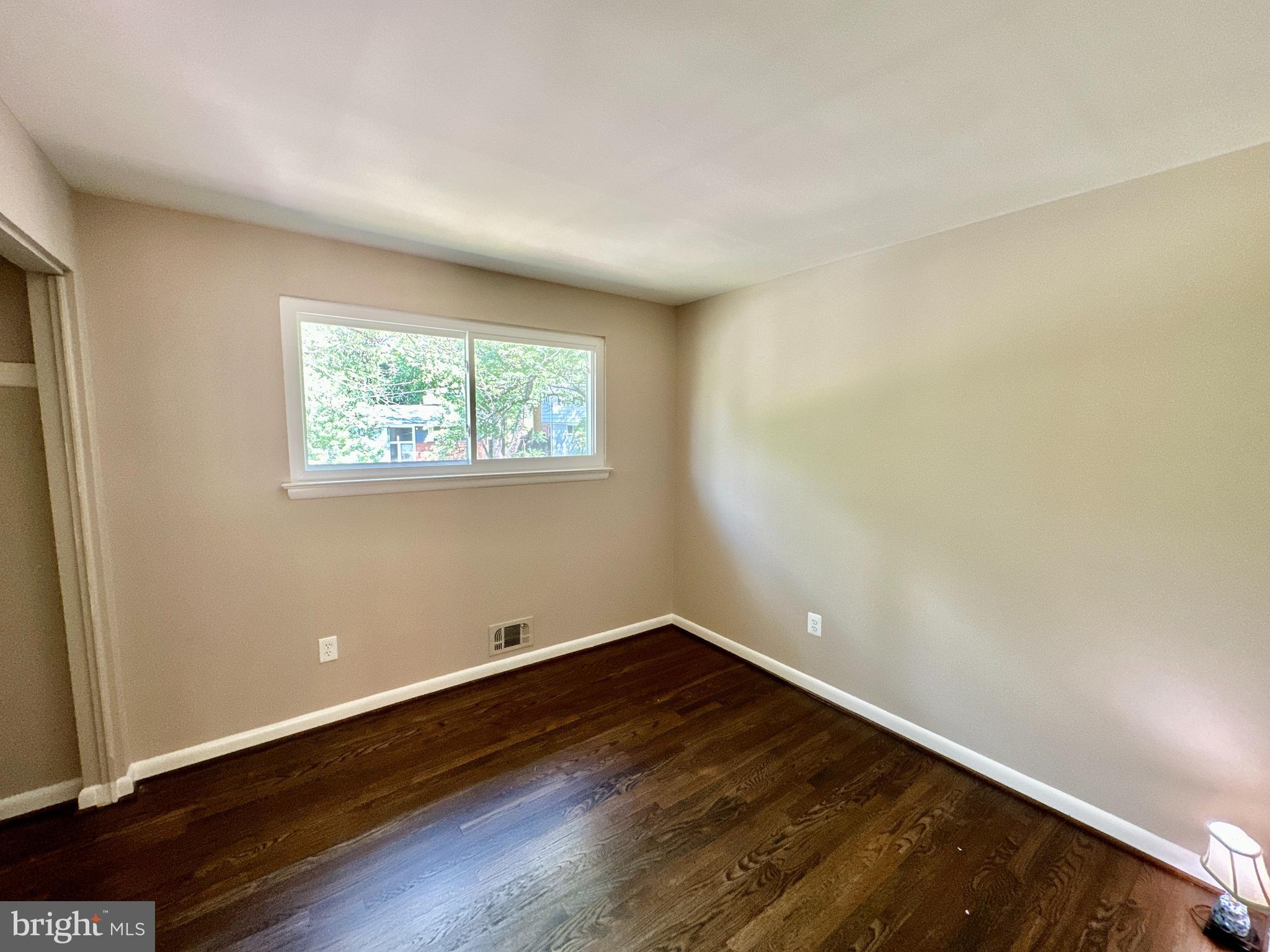 11106 Bybee Street Silver Spring, MD 20902 - Photo 19 of 33