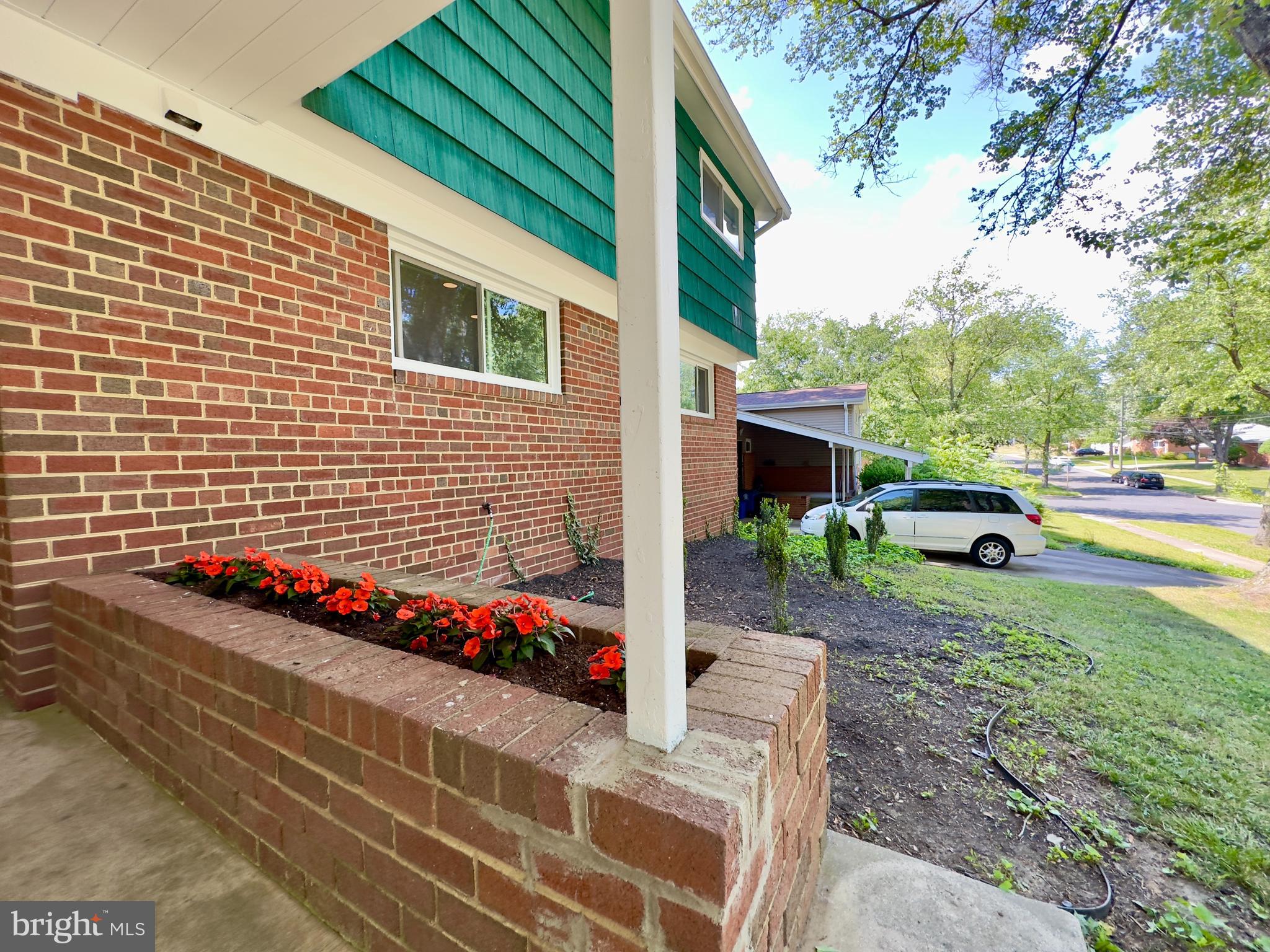 11106 Bybee Street Silver Spring, MD 20902 - Photo 3 of 33