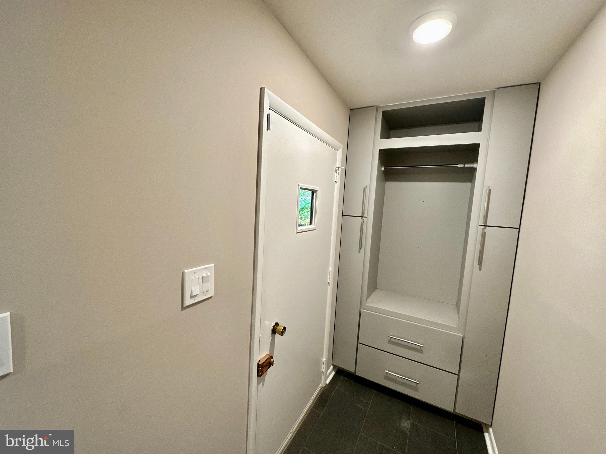 11106 Bybee Street Silver Spring, MD 20902 - Photo 4 of 33