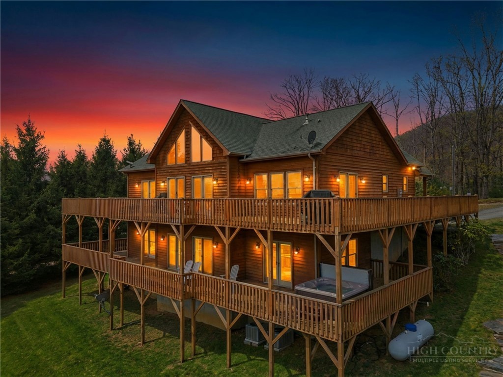 2081 Blackberry Road Boone, NC 28607 - Photo 12 of 45 a dinning area with pool table and chairs