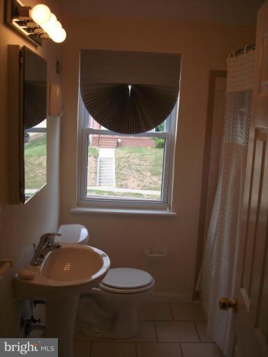 735 Beaverbrook Road Baltimore, MD 21212 - Photo 14 of 20 Bath #1