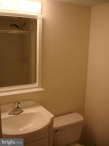 735 Beaverbrook Road Baltimore, MD 21212 - Photo 5 of 20 Bath #2