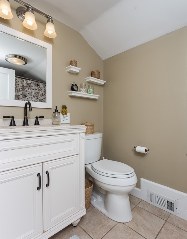 149 Ashbrook Street Springfield, MA 01118 - Photo 11 of 19