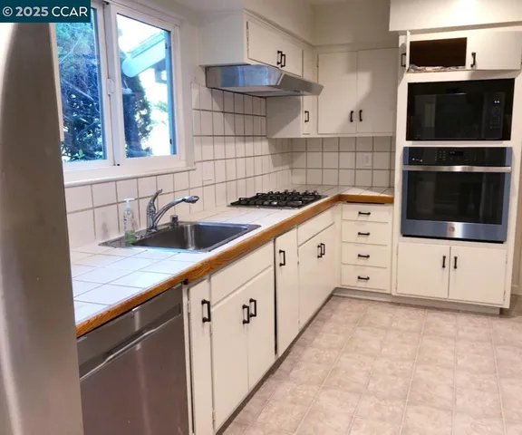 $3,950 | 44 Muth Drive, Orinda, CA 94563