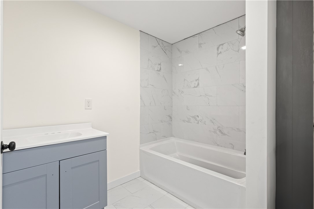 14 Springbrook Road Westerly, RI 02891 - Photo 9 of 28