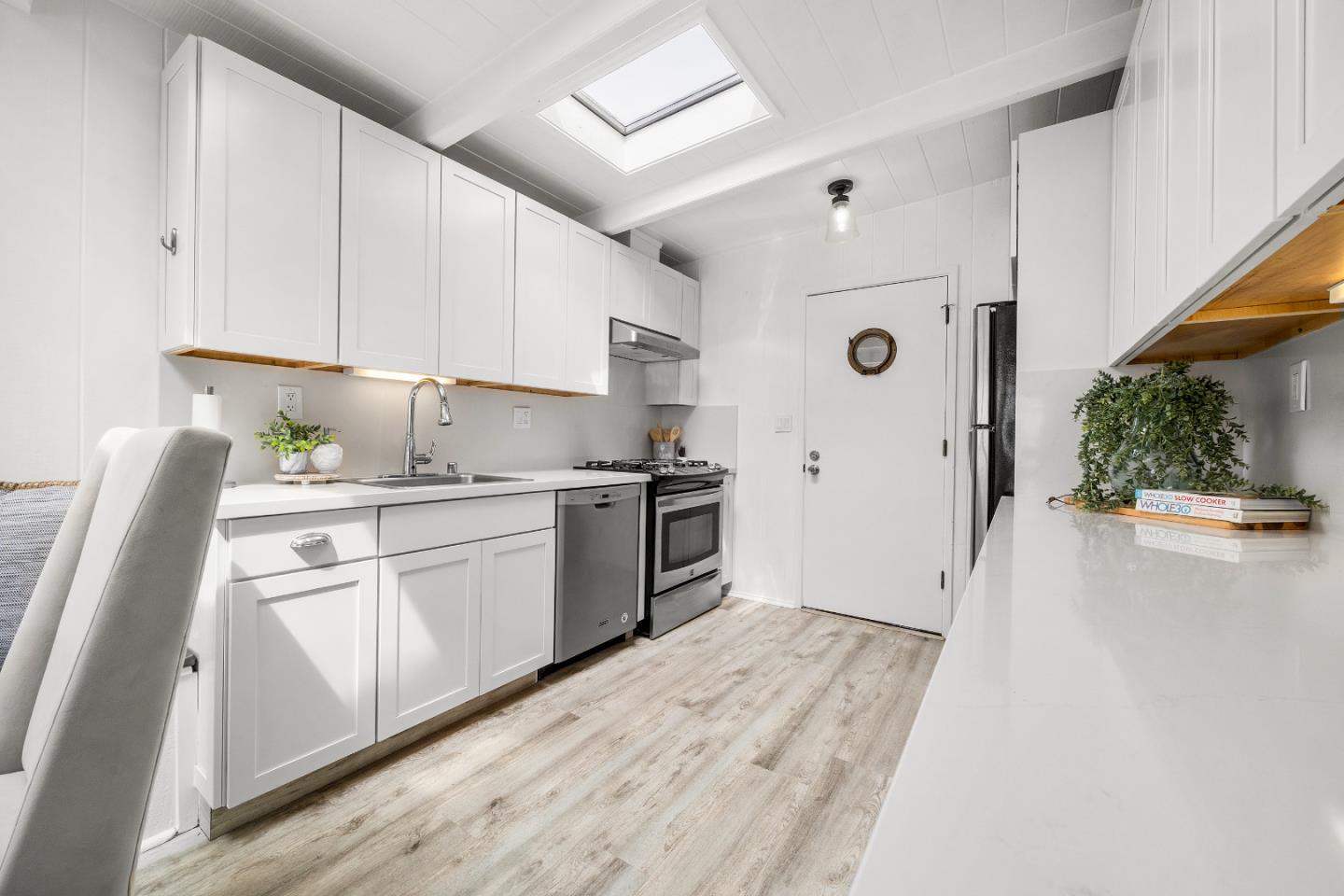 145 Bennett Road Aptos, CA 95003 - Photo 12 of 37