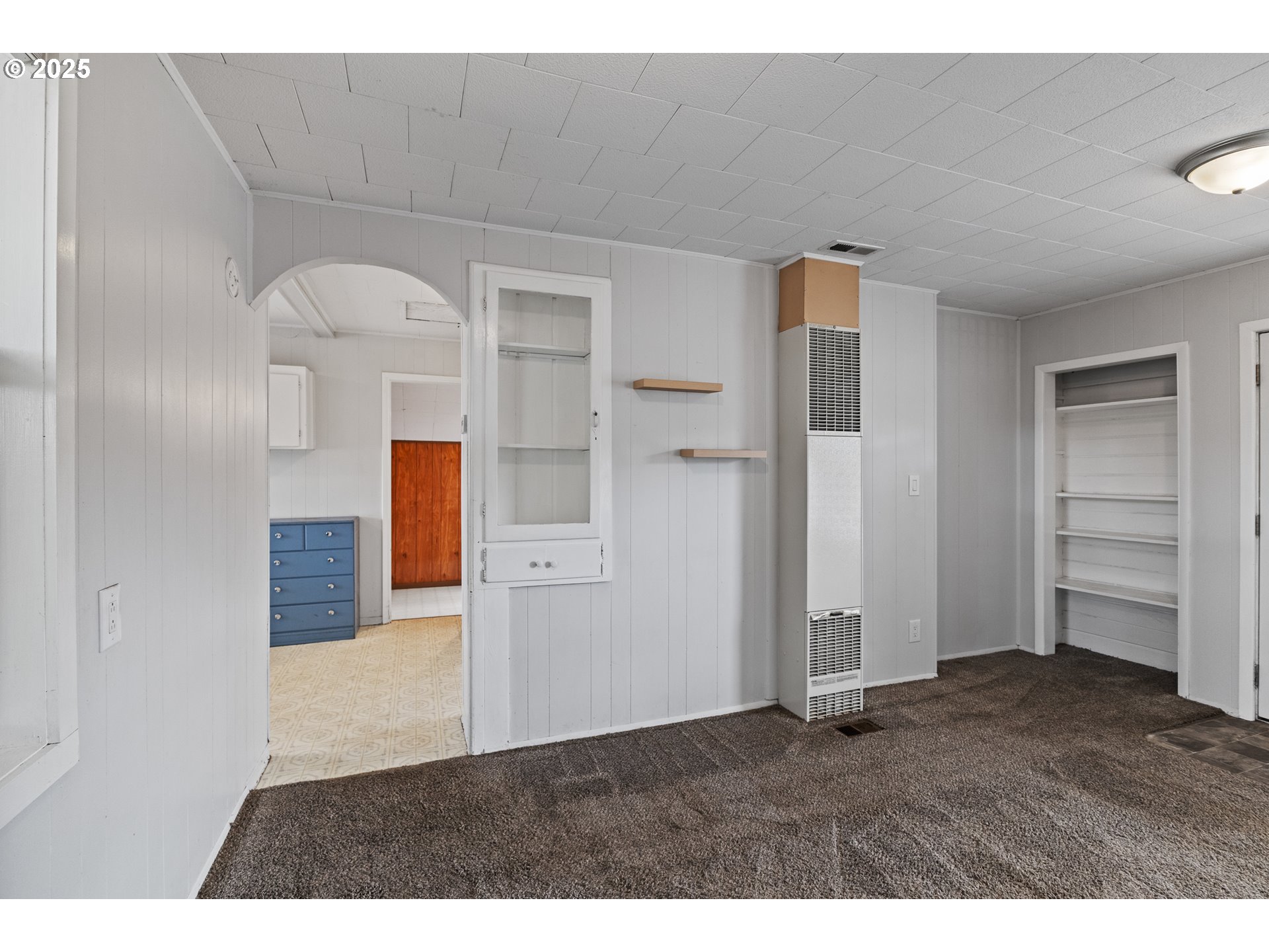 141 Poplar Street Powers, OR 97466 - Photo 5 of 37 a view of empty room