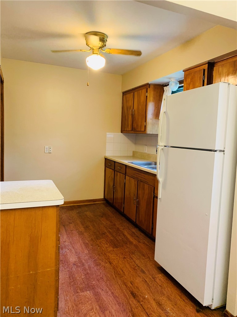5930 Pearl Road Cleveland, OH 44130 - Photo 6 of 17