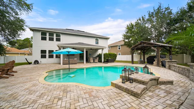 a view of an outdoor space and a yard