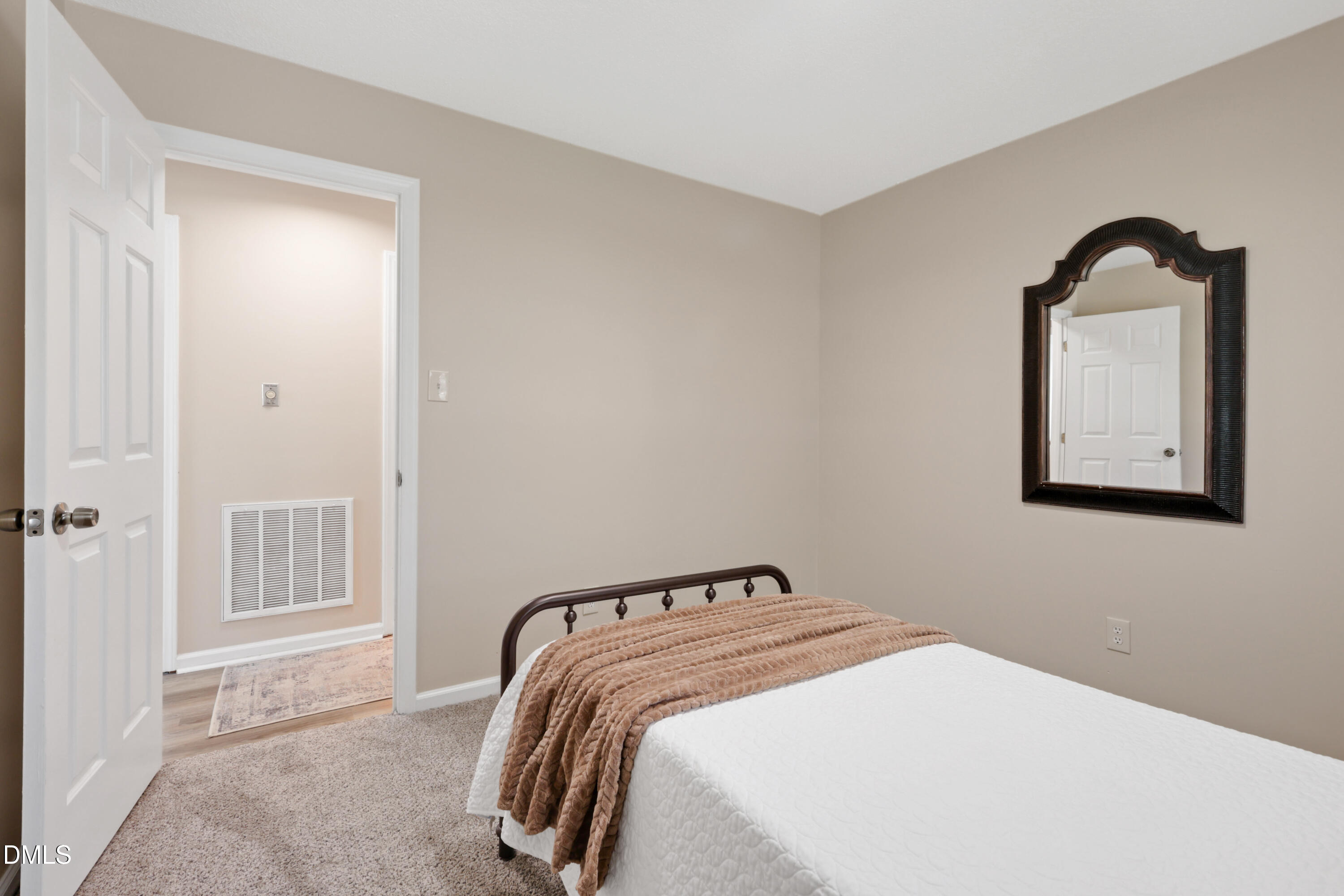 820 Nuttree Place Raleigh, NC 27606 - Photo 17 of 38