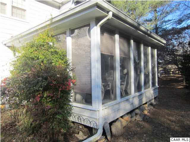 208 Hickory Hill Road Fishersville, VA 22939 - Photo 23 of 31 Sunroom