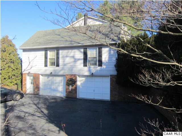 208 Hickory Hill Road Fishersville, VA 22939 - Photo 26 of 31 Garage