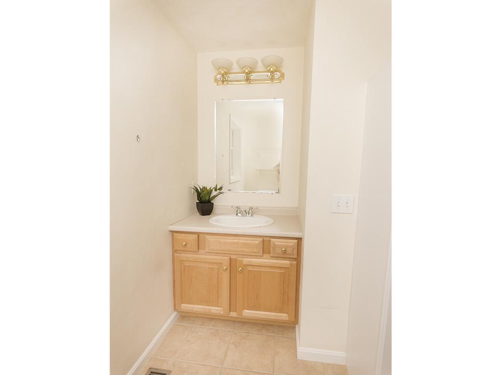 57 Tenney Road Sandown, NH 03873 - Photo 22 of 34