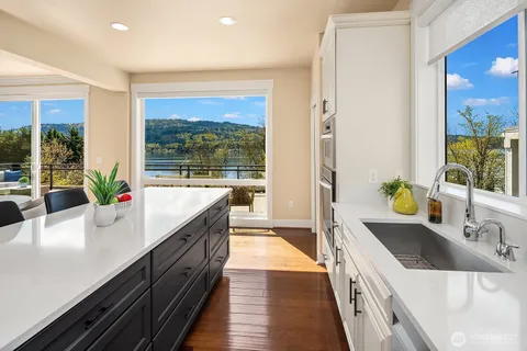 $2,248,000 | 3825 201st Court Southeast, Sammamish, WA 98075