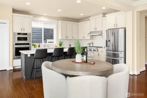 $2,248,000 | 3825 201st Court Southeast, Sammamish, WA 98075