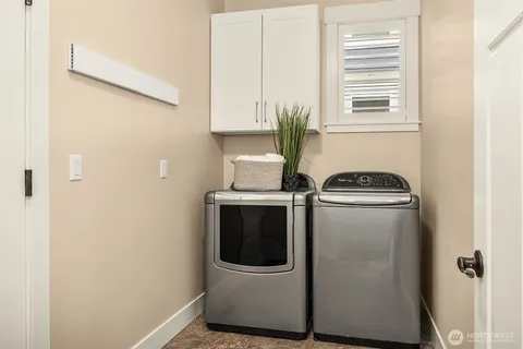 $2,248,000 | 3825 201st Court Southeast, Sammamish, WA 98075