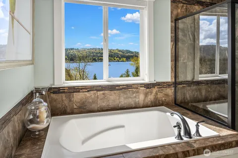 $2,248,000 | 3825 201st Court Southeast, Sammamish, WA 98075