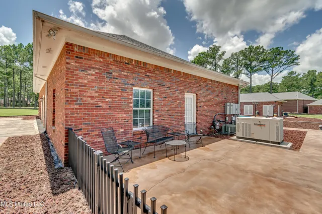 $1,499,000 | 123 Lakeshire Cove, Canton, MS 39046