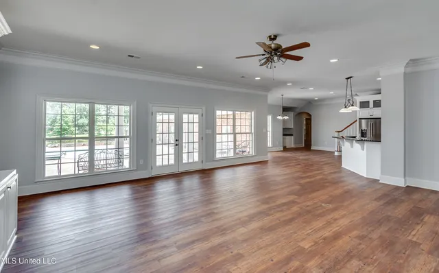 $1,499,000 | 123 Lakeshire Cove, Canton, MS 39046