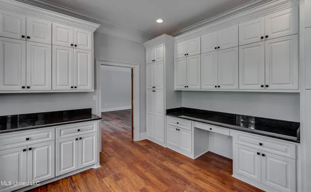 $1,499,000 | 123 Lakeshire Cove, Canton, MS 39046