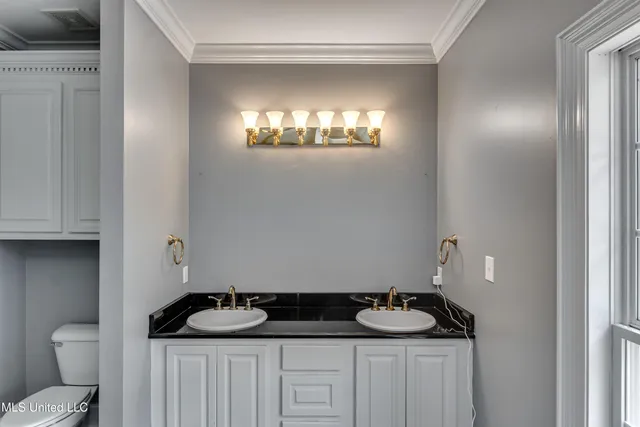 $1,499,000 | 123 Lakeshire Cove, Canton, MS 39046