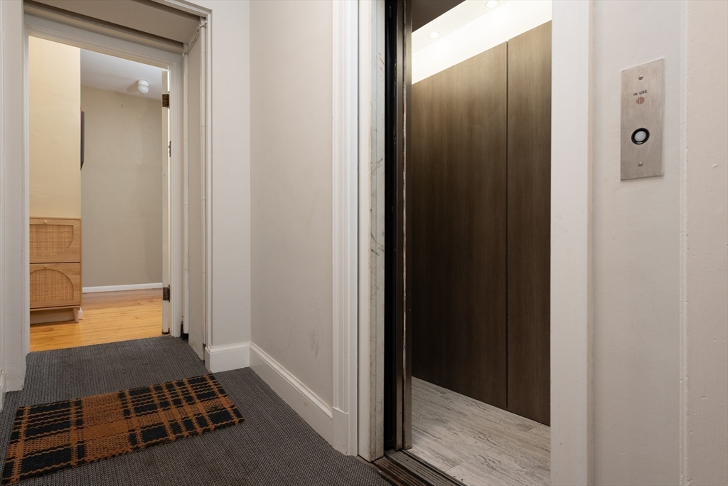 7 Bay State Road, Unit 2C Boston, MA 02215 - Photo 4 of 34