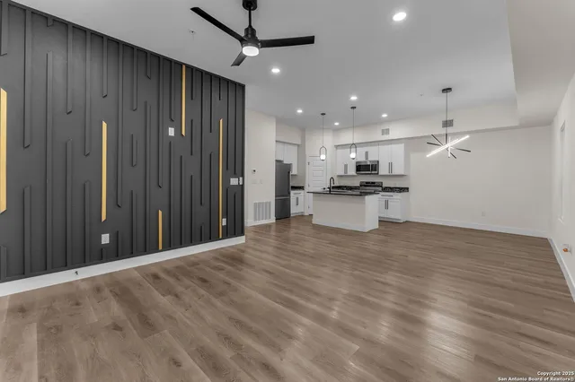 $1,650 | 110 Webb, Unit 201, San Antonio, TX 78223