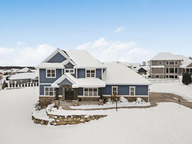 $920,000 | 150 Jwana Circle, Oregon, WI 53575