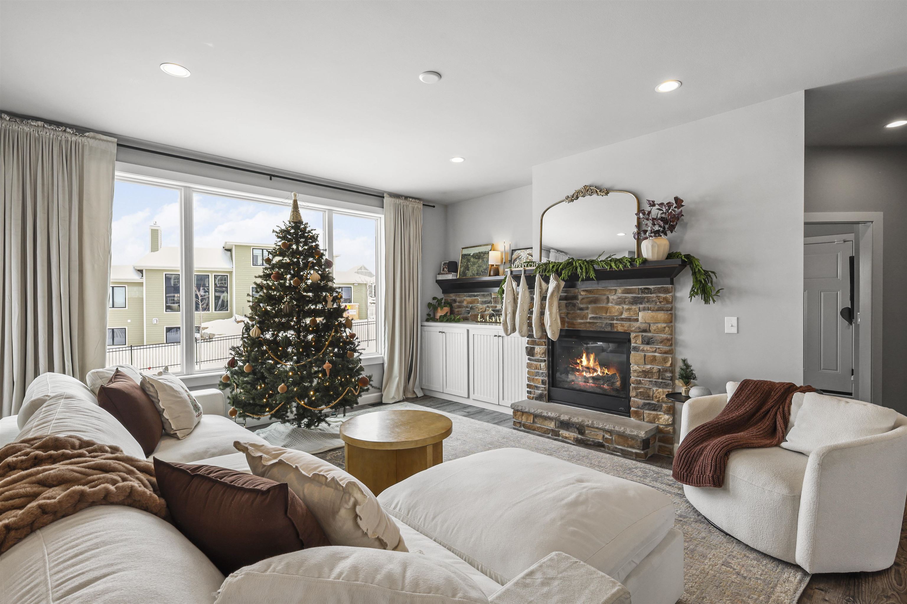 150 Jwana Circle Oregon, WI 53575 - Photo 9 of 48