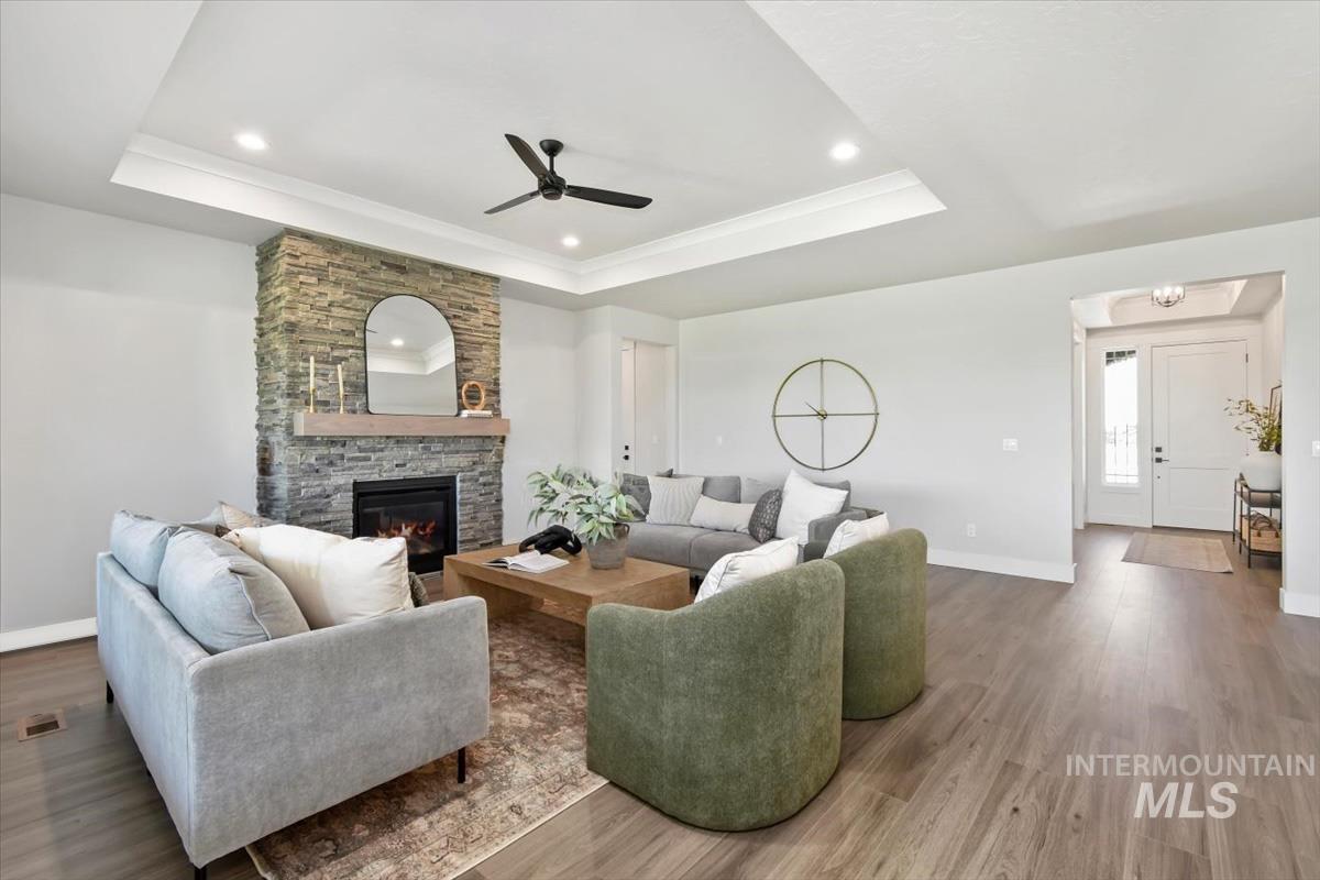 315 South Gearbox Way Boise, ID 83716 - Photo 4 of 14