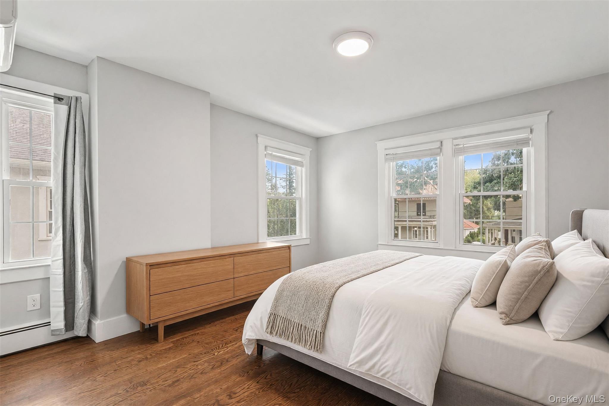 29 Redfield Street Rye, NY 10580 - Photo 13 of 27 Primary Bedroom