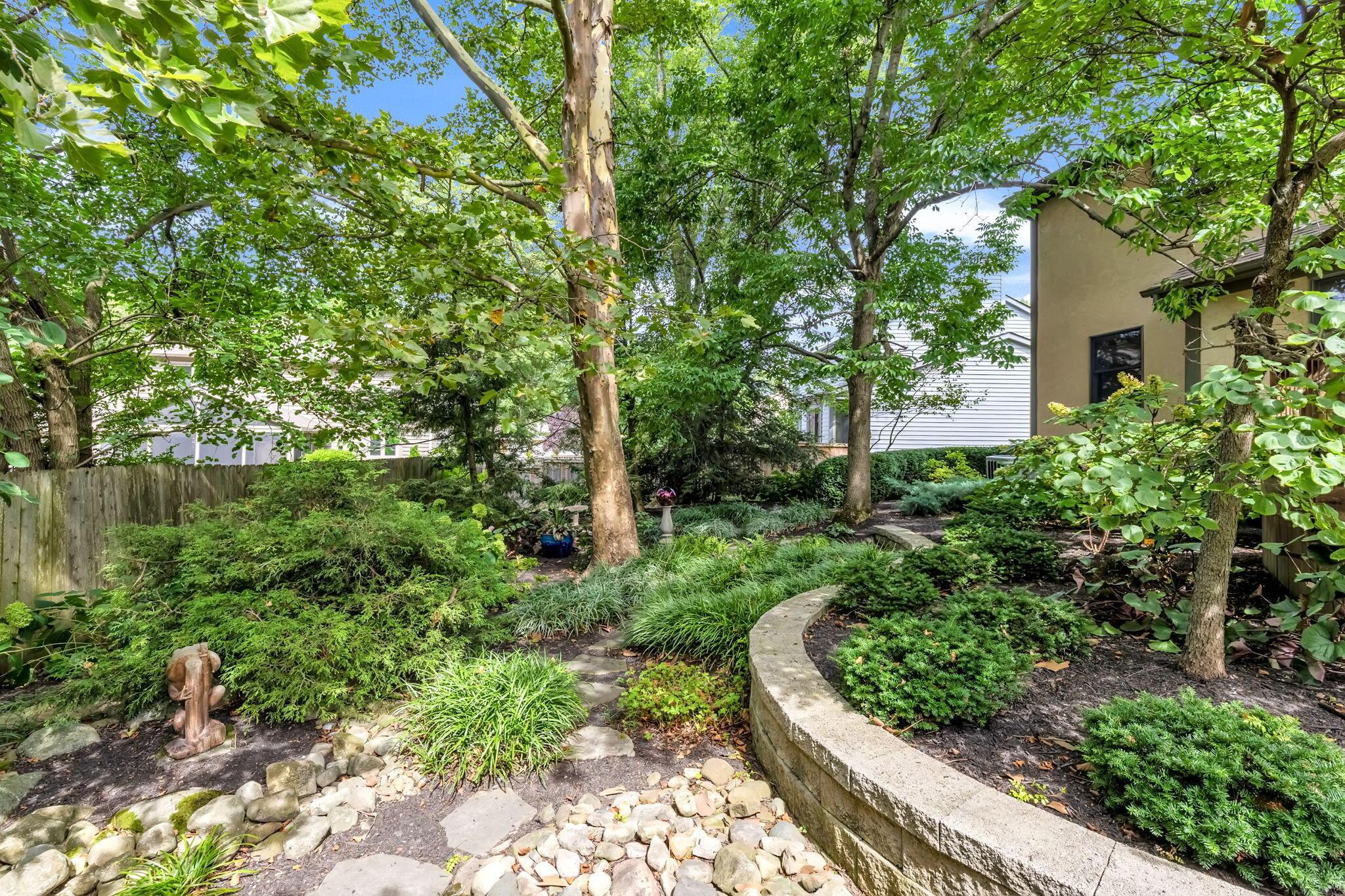 1161 Riva Ridge Boulevard Columbus, OH 43230 - Photo 53 of 60 BEAUTIFULLY LANDSCAPED BACKYARD