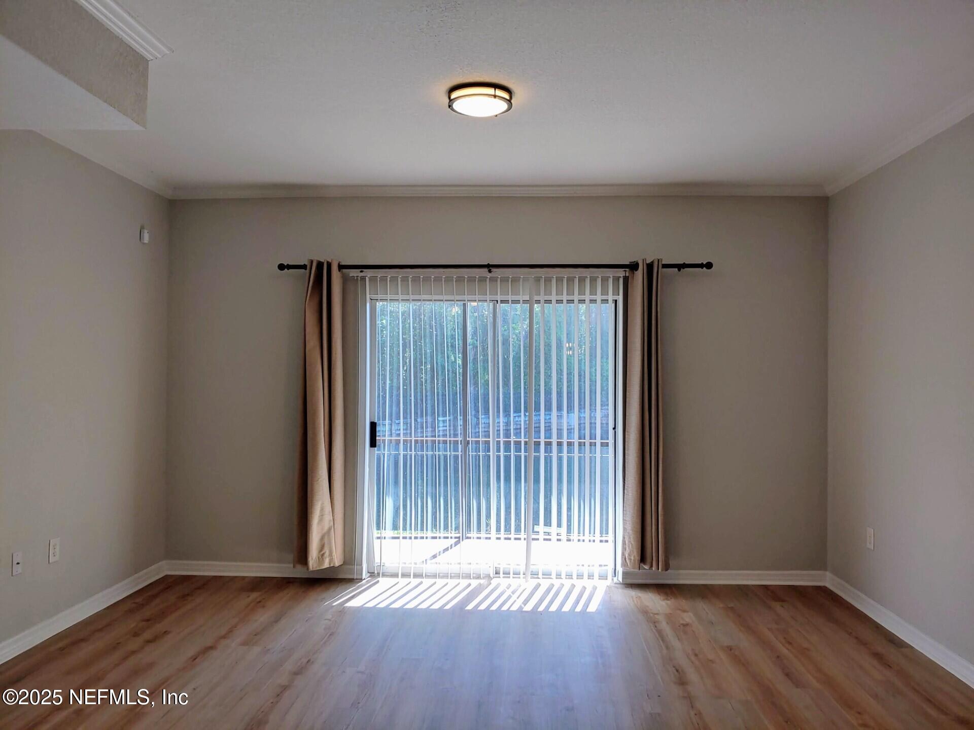 10200 Belle Rive Boulevard, Unit 3605 Jacksonville, FL 32256 - Photo 7 of 34 Living room