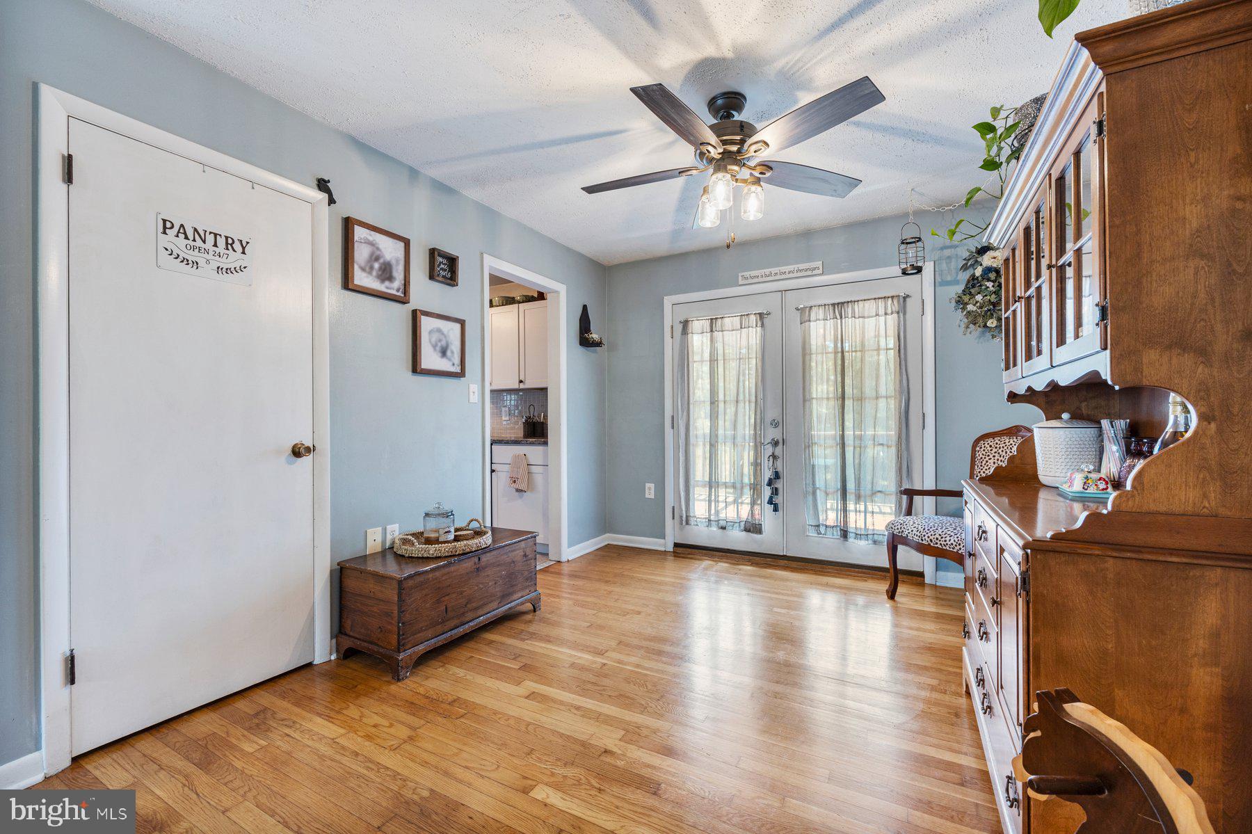 16417 Shinham Road Hagerstown, MD 21740 - Photo 9 of 43 Gallery Image 9