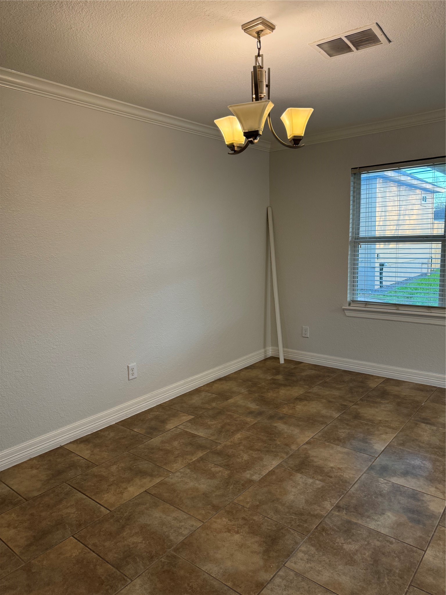 534 Sulphur Street Houston, TX 77034 - Photo 24 of 46 a view of empty room with window